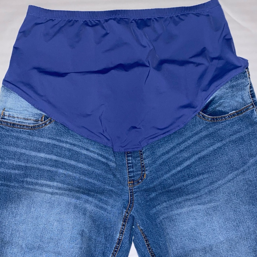 Plus size maternity boyfriend jeans